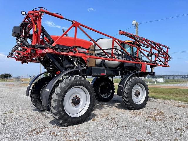 Image of Case IH Patriot 2240 equipment image 2