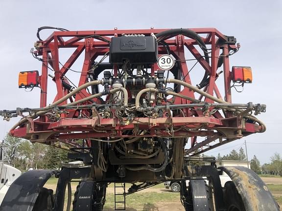 Image of Case IH Patriot 2240 equipment image 2