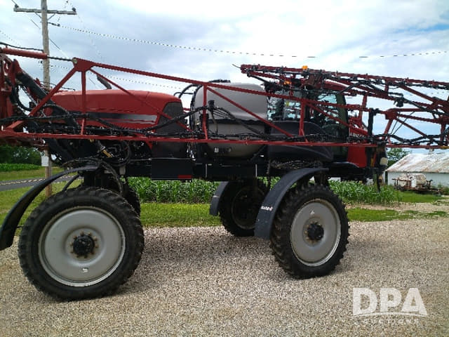 Image of Case IH Patriot 2240 equipment image 4