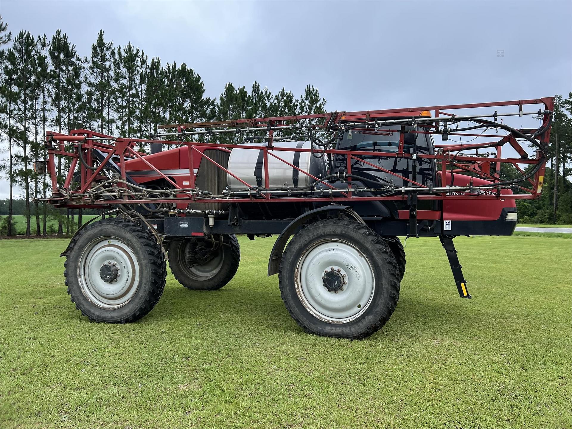Main image Case IH 3230 Patriot 5
