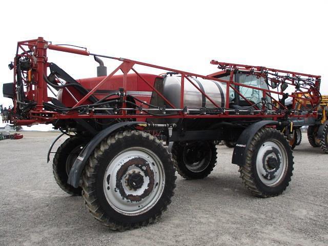 Image of Case IH 3230 Patriot equipment image 4