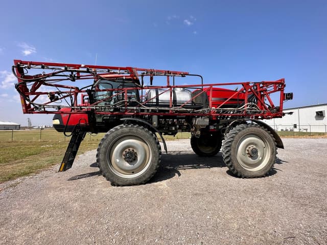 Image of Case IH Patriot 3240 equipment image 1