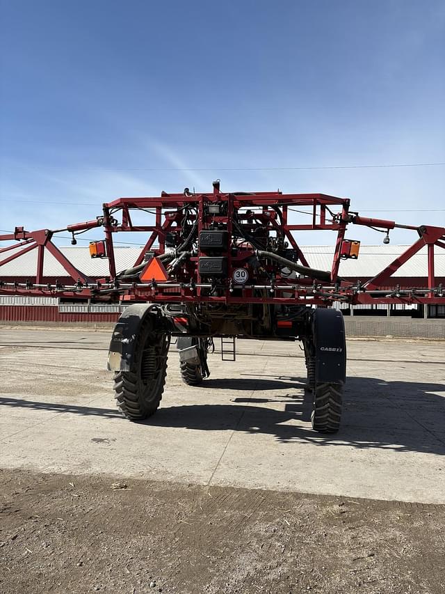 Image of Case IH 3330 Patriot equipment image 4