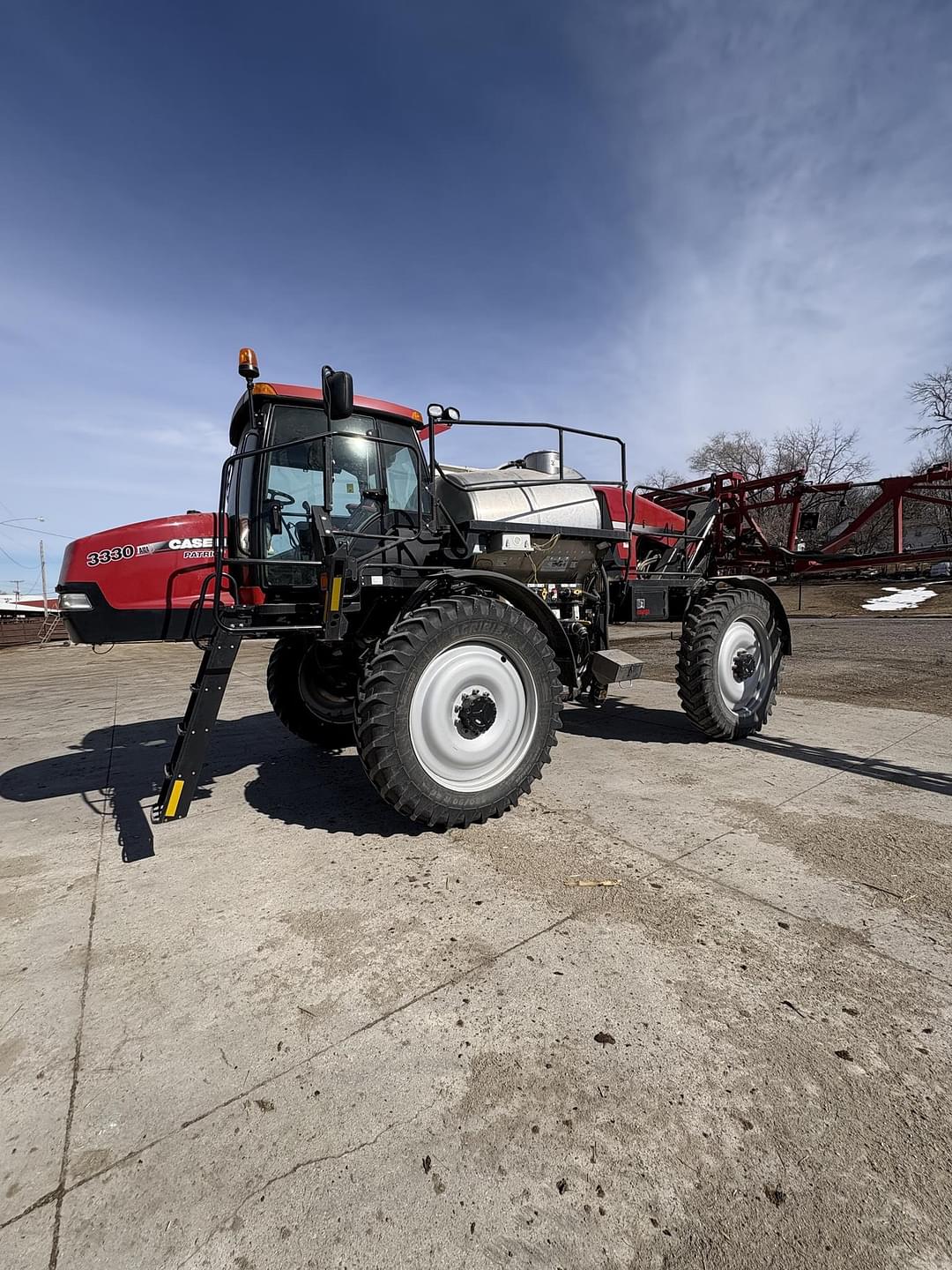 Image of Case IH 3330 Patriot Primary image