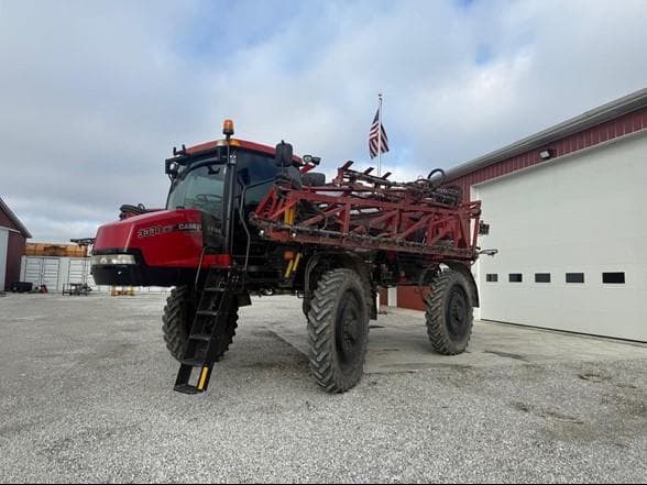 Image of Case IH 3330 Patriot equipment image 1
