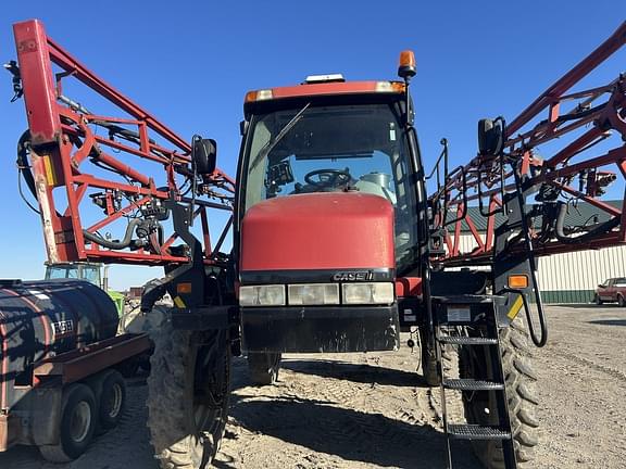 Image of Case IH 3330 Patriot equipment image 1