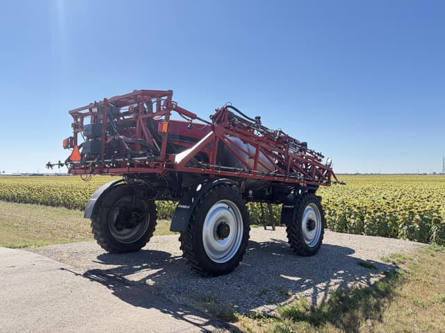 Image of Case IH Patriot 3340 equipment image 2