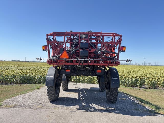 Image of Case IH Patriot 3340 equipment image 3