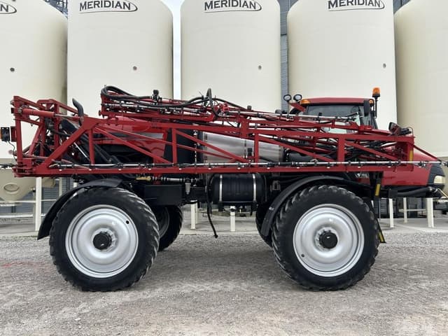 Image of Case IH Patriot 3340 equipment image 3