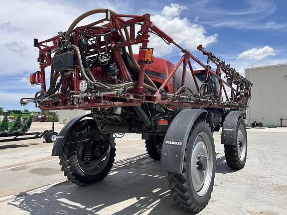 Image of Case IH Patriot 3340 equipment image 4