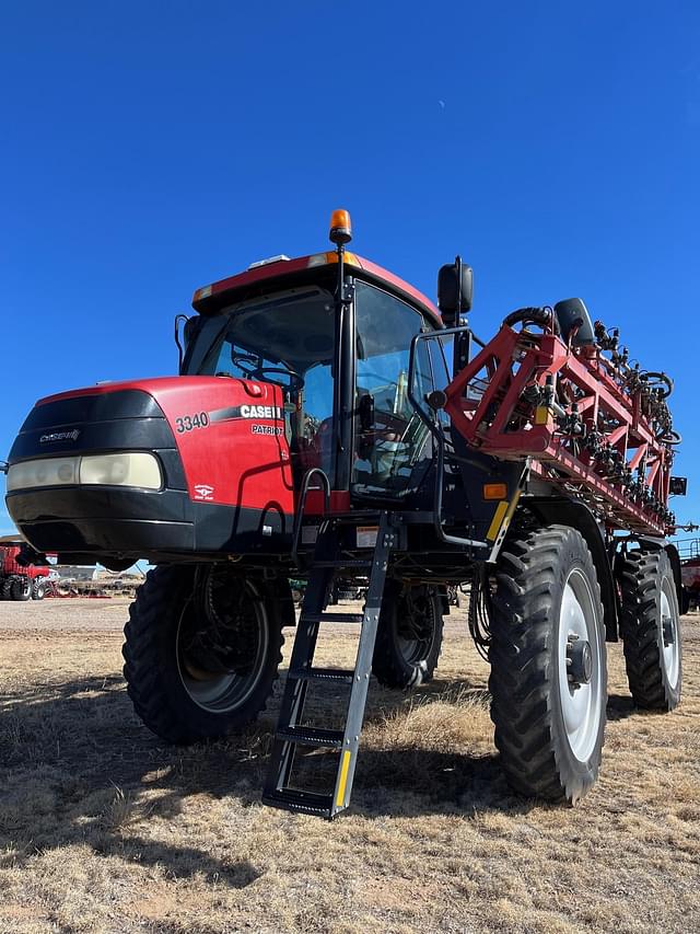 Image of Case IH Patriot 3340 equipment image 2