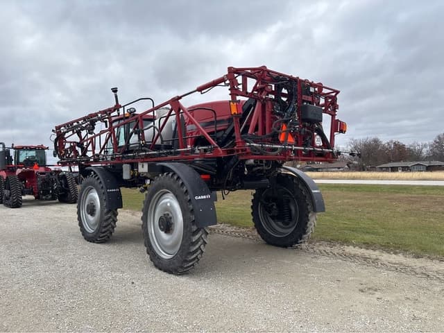 Image of Case IH Patriot 3340 equipment image 3