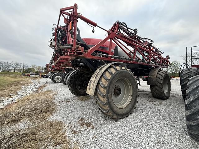 Image of Case IH Patriot 3340 equipment image 2