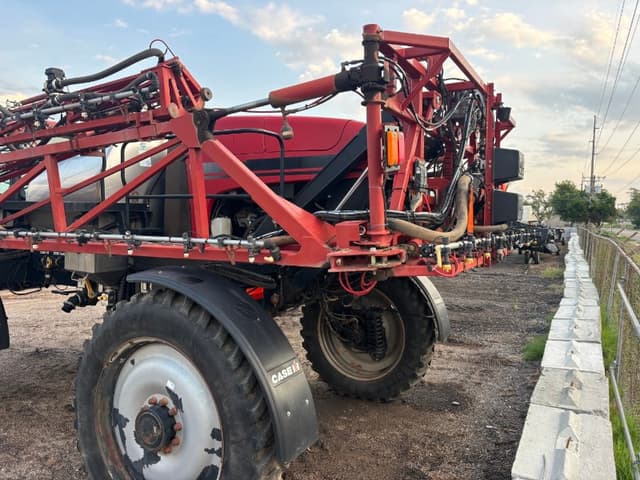 Image of Case IH Patriot 3340 equipment image 4