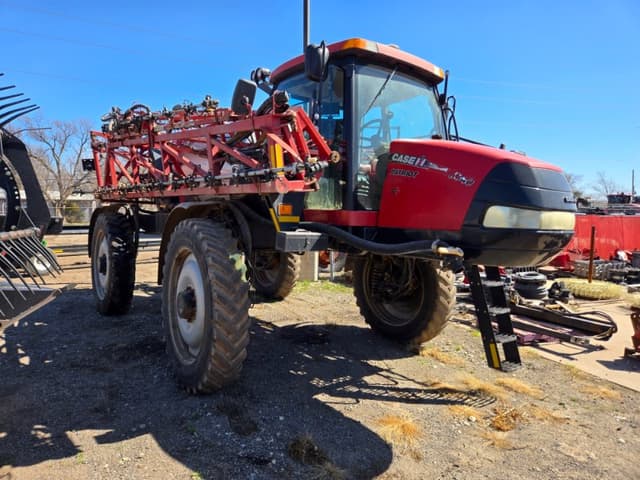 Image of Case IH Patriot 3340 equipment image 2