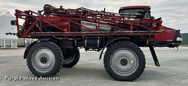 Image of Case IH Patriot 3340 equipment image 3