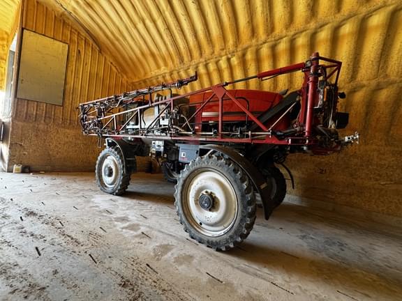 Image of Case IH Patriot 4430 equipment image 3