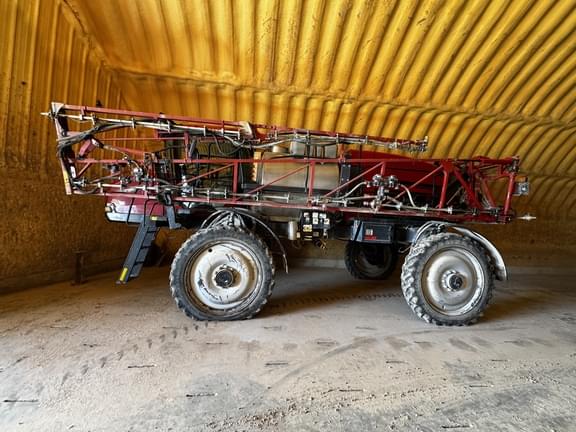 Image of Case IH Patriot 4430 equipment image 1