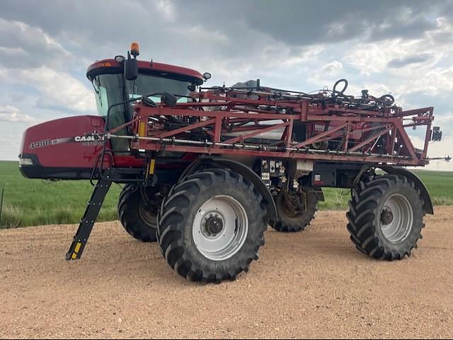 Image of Case IH Patriot 4430 equipment image 2