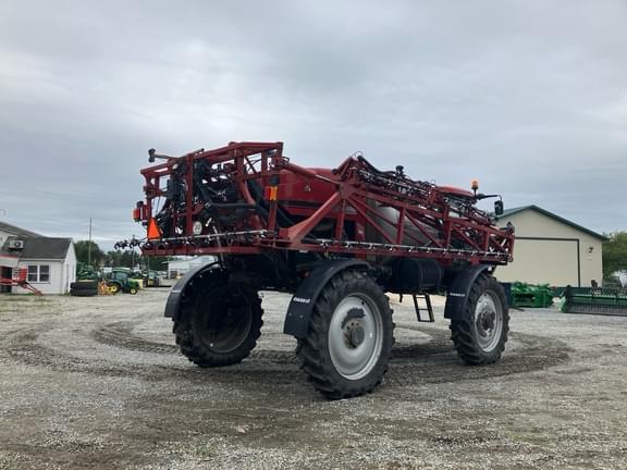 Image of Case IH Patriot 4430 equipment image 3