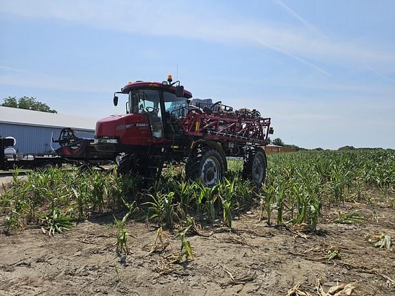 Image of Case IH Patriot 4430 equipment image 2