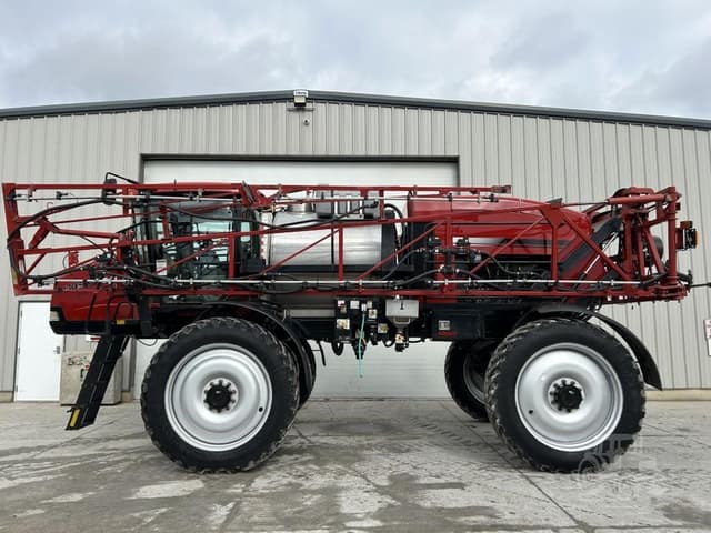 Image of Case IH Patriot 4430 equipment image 2