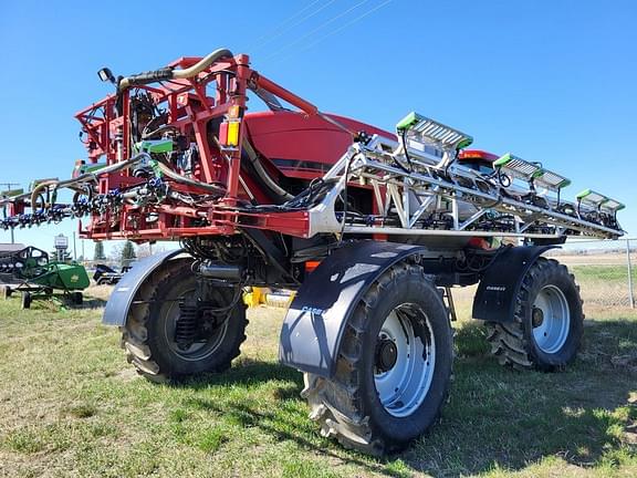Image of Case IH Patriot 4430 equipment image 2