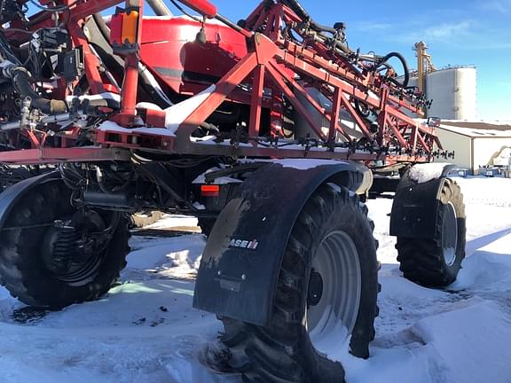 Image of Case IH Patriot 4430 equipment image 2