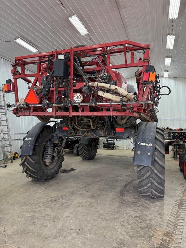 Image of Case IH Patriot 4430 equipment image 4