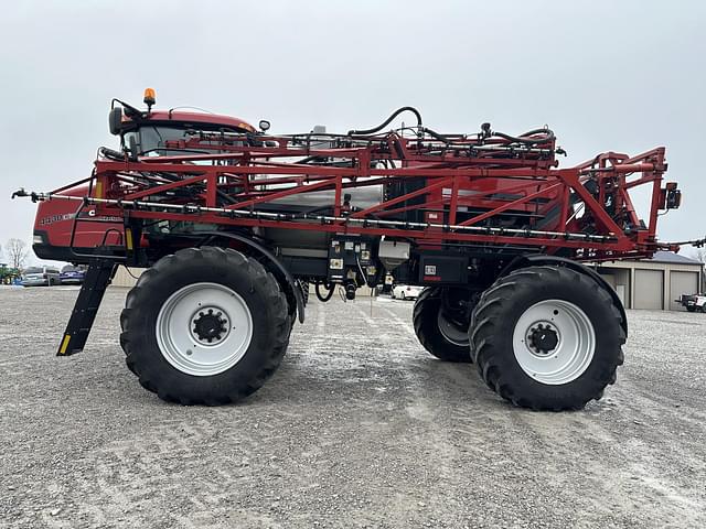 Image of Case IH Patriot 4430 equipment image 2