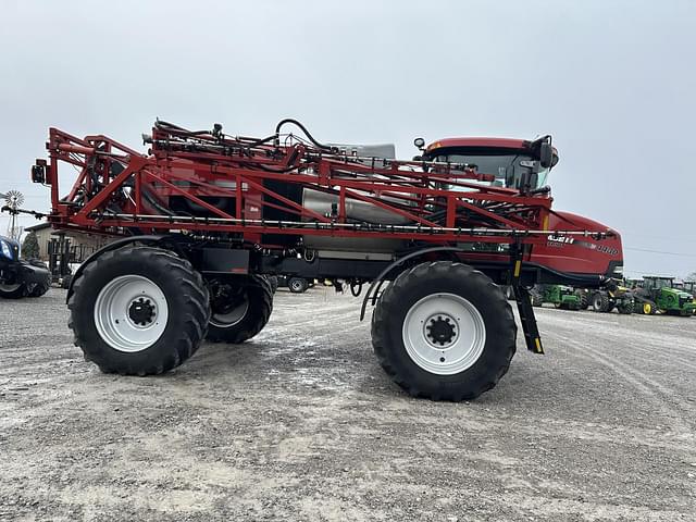 Image of Case IH Patriot 4430 equipment image 3