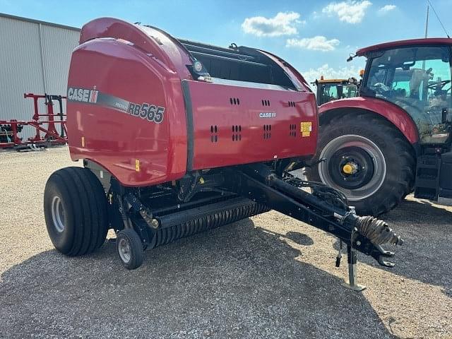 Image of Case IH RB565 equipment image 2