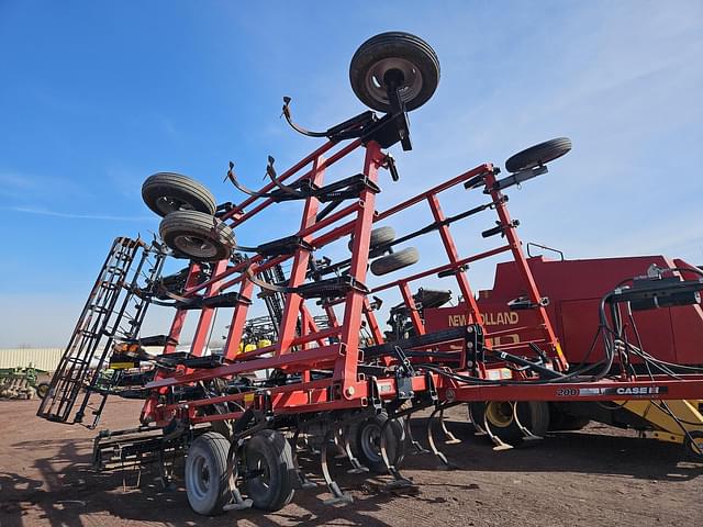 Image of Case IH Tigermate 200 equipment image 2