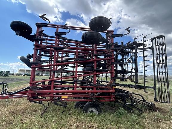 Image of Case IH Tigermate 200 equipment image 2