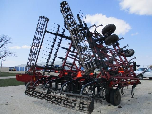 Image of Case IH Tigermate 200 equipment image 2