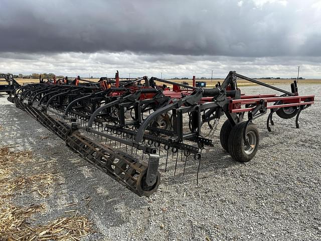 Image of Case IH Tigermate 200 equipment image 3