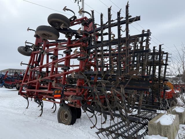 Image of Case IH Tigermate 200 equipment image 4