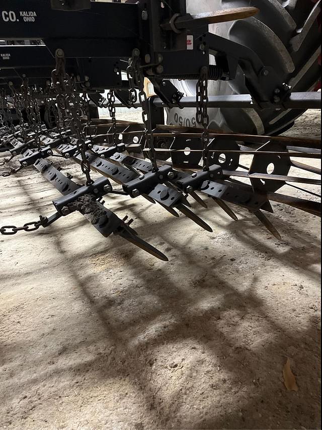 Image of Case IH Tigermate 200 equipment image 4