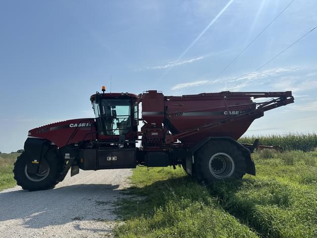 Image of Case IH Titan 3530 equipment image 2