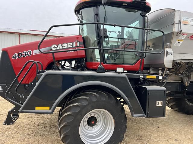 Image of Case IH Titan 4030 equipment image 3