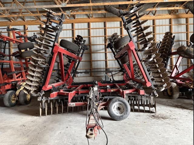 Image of Case IH 330 Turbo Till equipment image 1