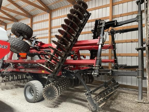 Image of Case IH 335VT equipment image 1