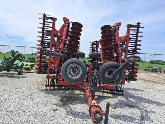 Image of Case IH 335VT equipment image 2