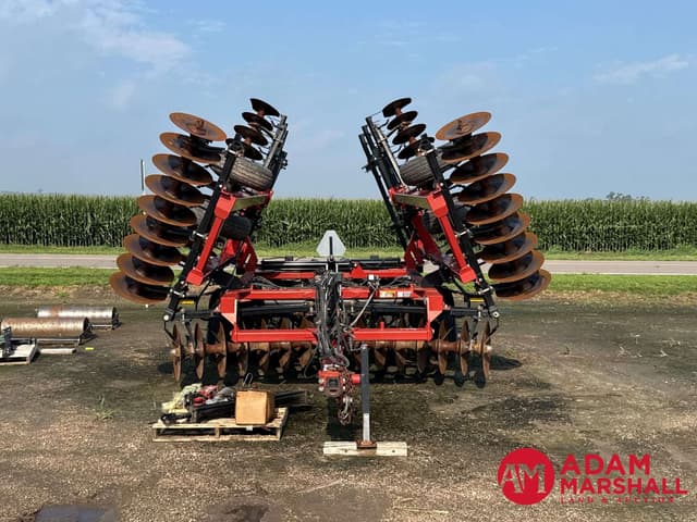 Image of Case IH 370 equipment image 2