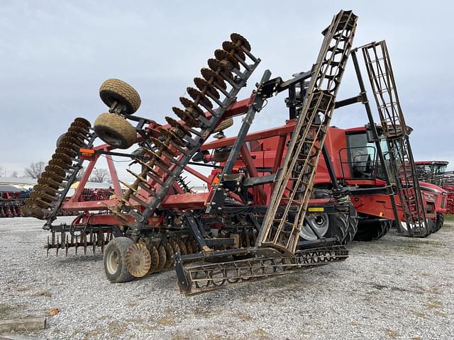 Image of Case IH 335VT equipment image 4