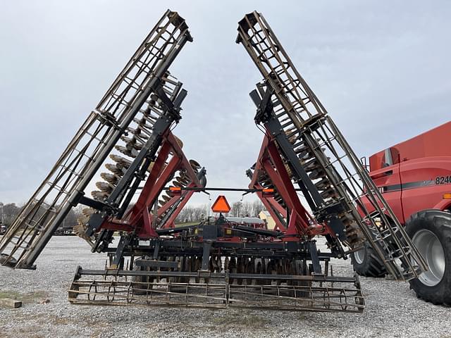 Image of Case IH 335VT equipment image 3