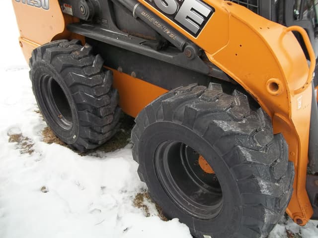 Image of Case SV250 equipment image 3