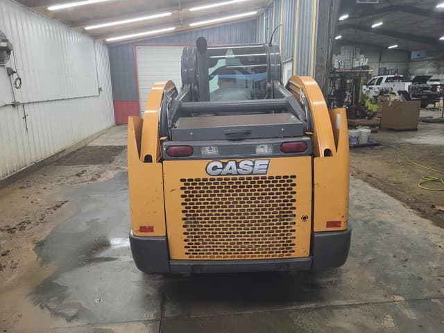 Image of Case SV300 equipment image 2