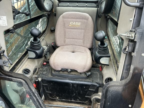 Image of Case TV380 equipment image 1