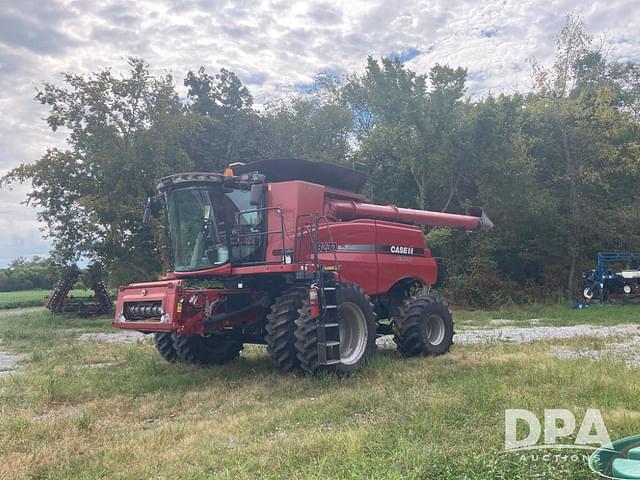 Image of Case IH 8230 equipment image 1